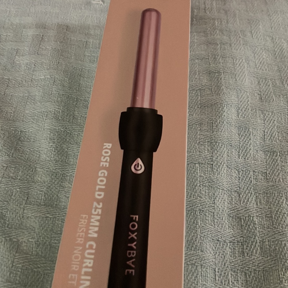FoxyBae Rose Gold Curling Wand